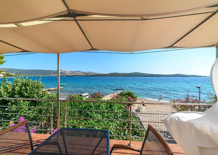 Apartment Seaside Zaboric