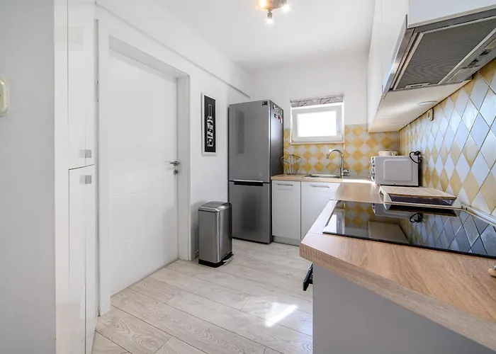 Apartment Seaside Zaboric